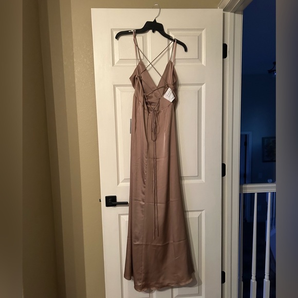 Fame Partners NWT Metallic Dress - Picture 4 of 7